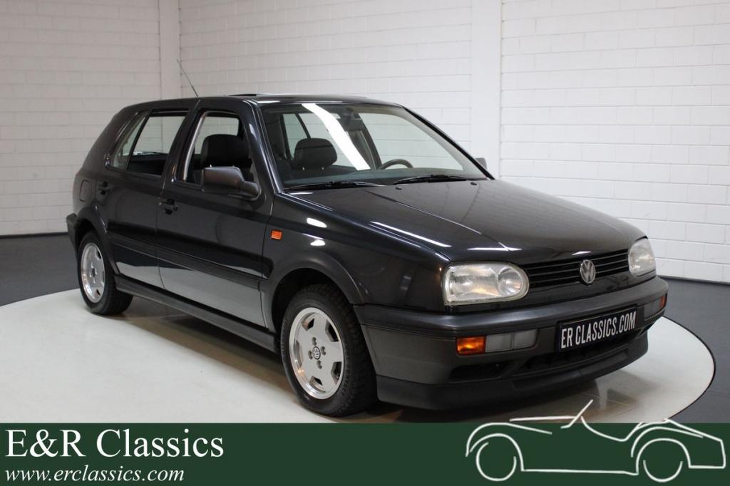 VW Golf GT | 17,303 km | First owner | 1993
