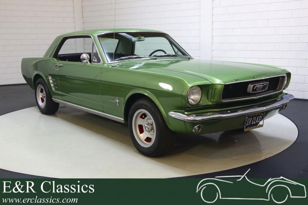 Ford Mustang Coupe | Body-Off restored | 3.3 liter 6-cylinder | 1966